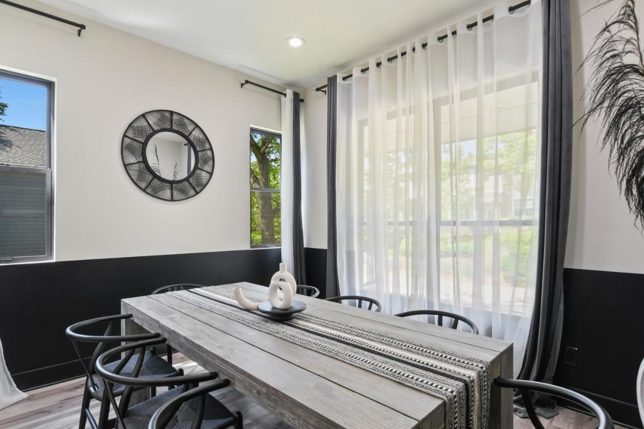 The Red Door - Ultra Modern Atlanta Home - Designedbydom Luaran gambar