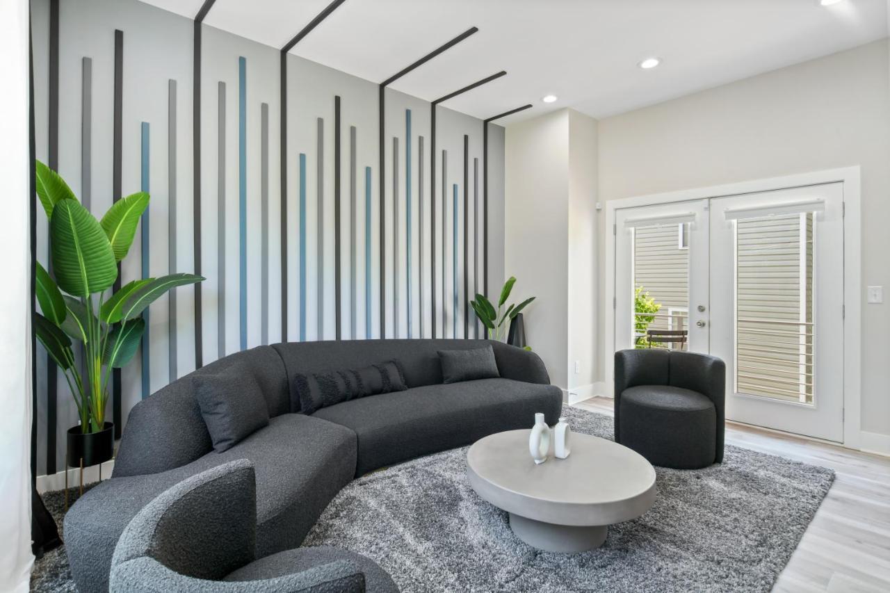 The Red Door - Ultra Modern Atlanta Home - Designedbydom Luaran gambar
